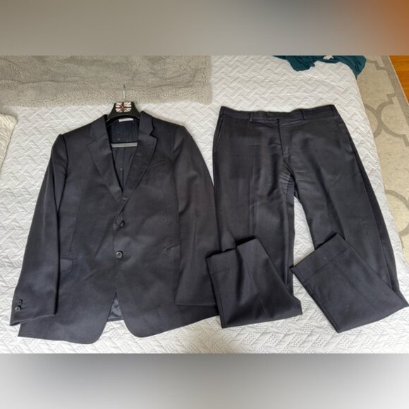 Armani Traditional Stylish Classic Navy Men 42R 36x30 2 Piece Suit Grad Prom - Picture 2 of 8